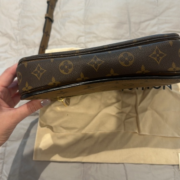 Louis Vuitton authentic petis MM NV M. REV gently warn with new strap - Picture 10 of 17